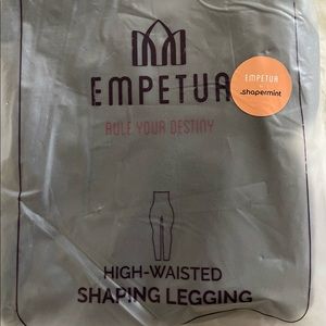 *NWT* Shapermint Empetua leggings